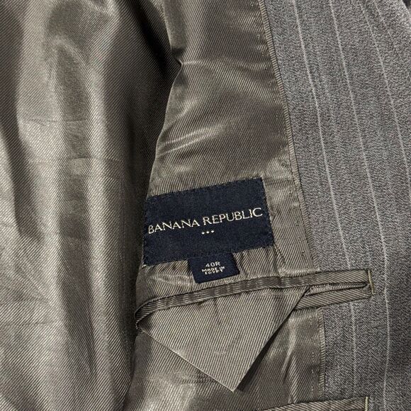 Banana Republic Gray Brown Taupe Pinstripe Wool Blend Suit Size 40R Pants 34x32 - Picture 10 of 16
